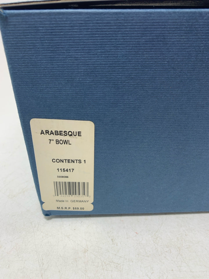 NIB WATERFORD MARQUIS ARABESQUE CRYSTAL FROSTED SCROLLS GLASS BOWL.