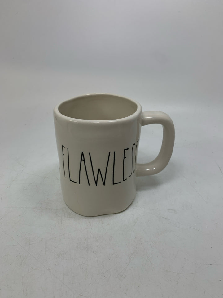 FLAWLESS MUG.