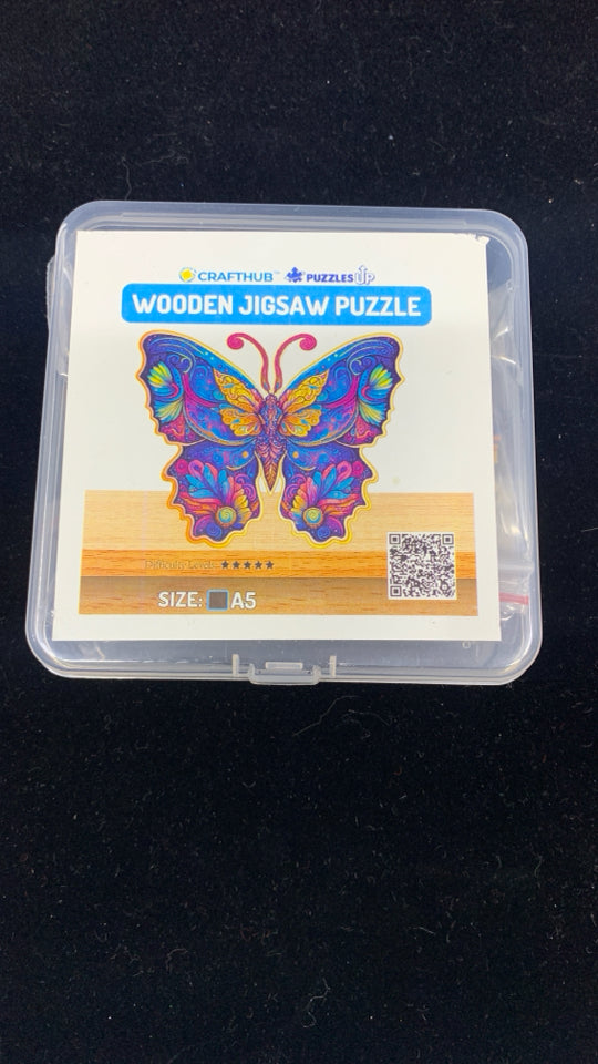 NIB WOODEN JIGSAW PUZZLE BUTTERFLY.