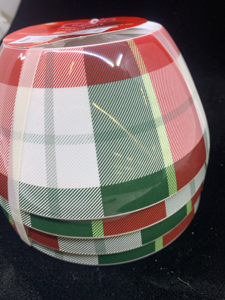 NIP 4PK PLAID MELAMINE BOWLS.