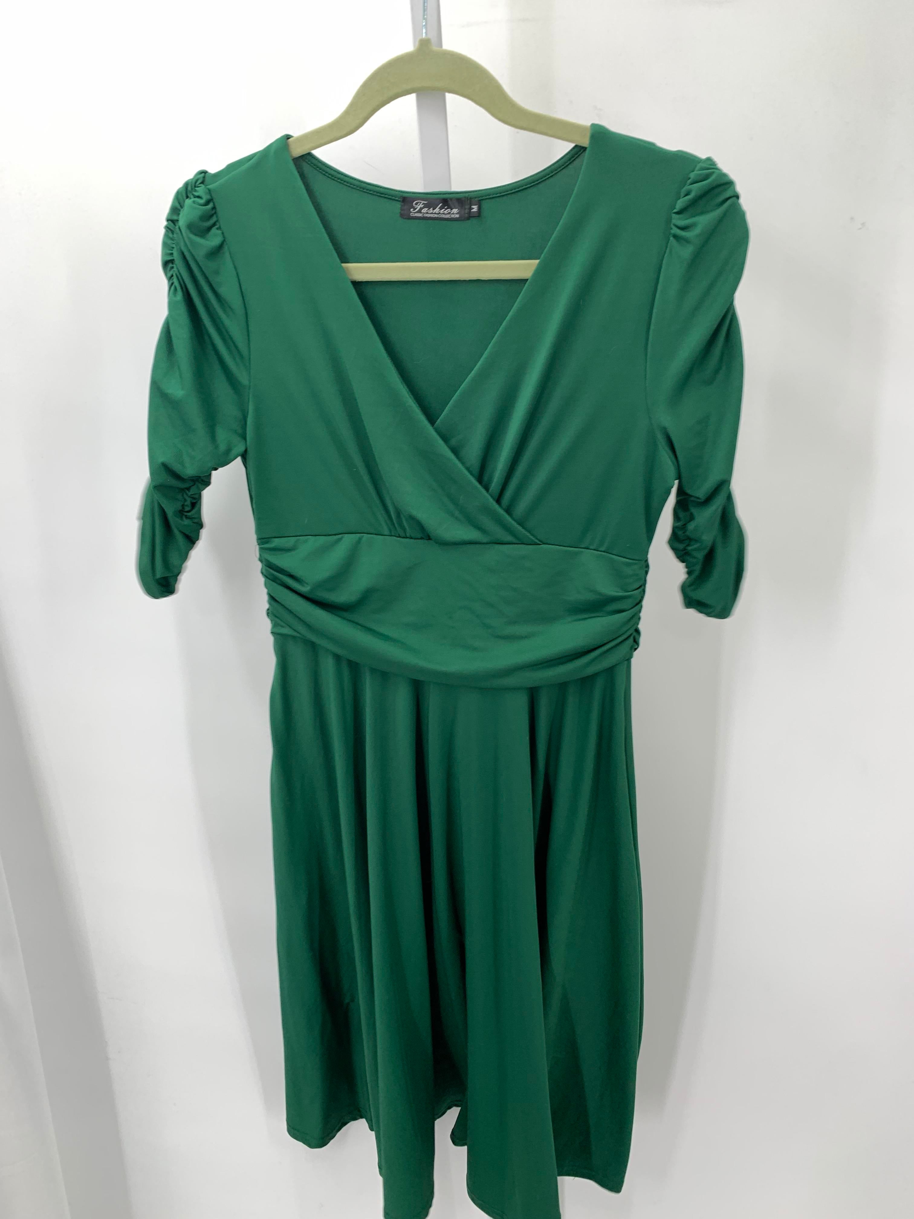 Size Medium Juniors Short Sleeve Dress