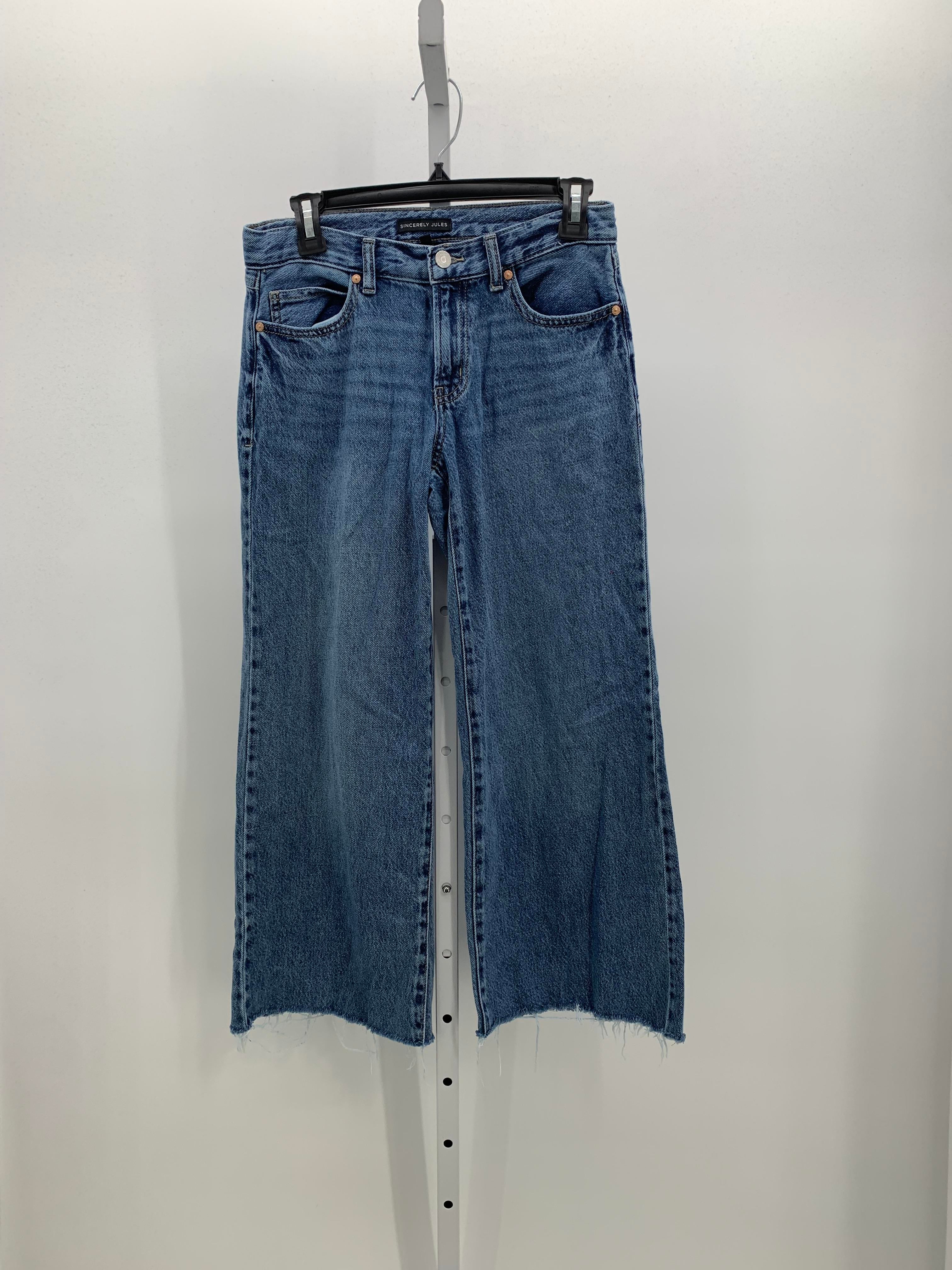 Size 0 Juniors Cropped