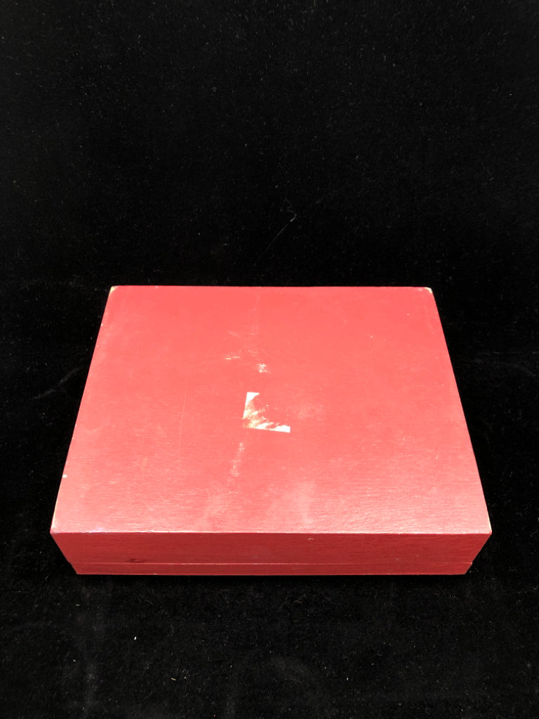 TAKE OUT MENUS BOX.
