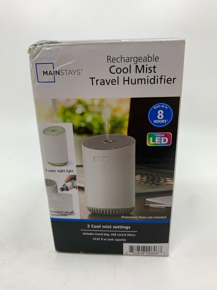 NIB COOL MIST TRAVEL HUMIDIFIER.