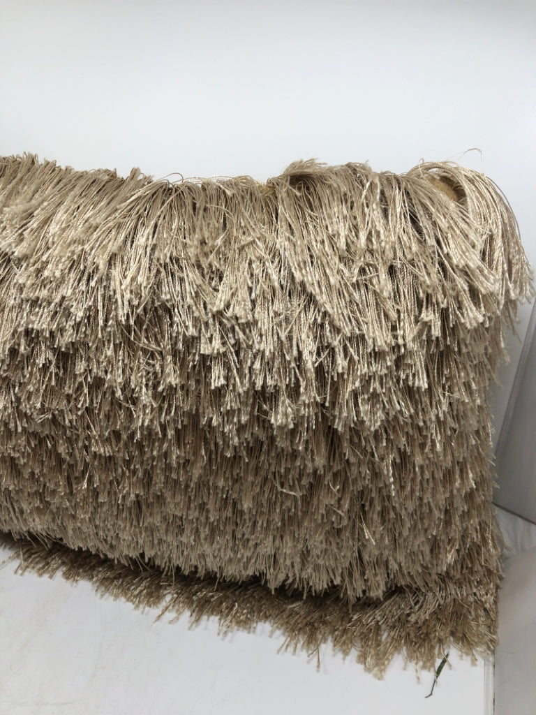 FLUFFY SHAG PILLOW.