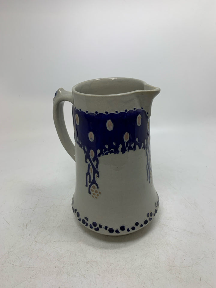 VTG REINHOLD MERKELBACH GERMAN SALT GLAZE PITCHER W/ BLUE DETAILS.