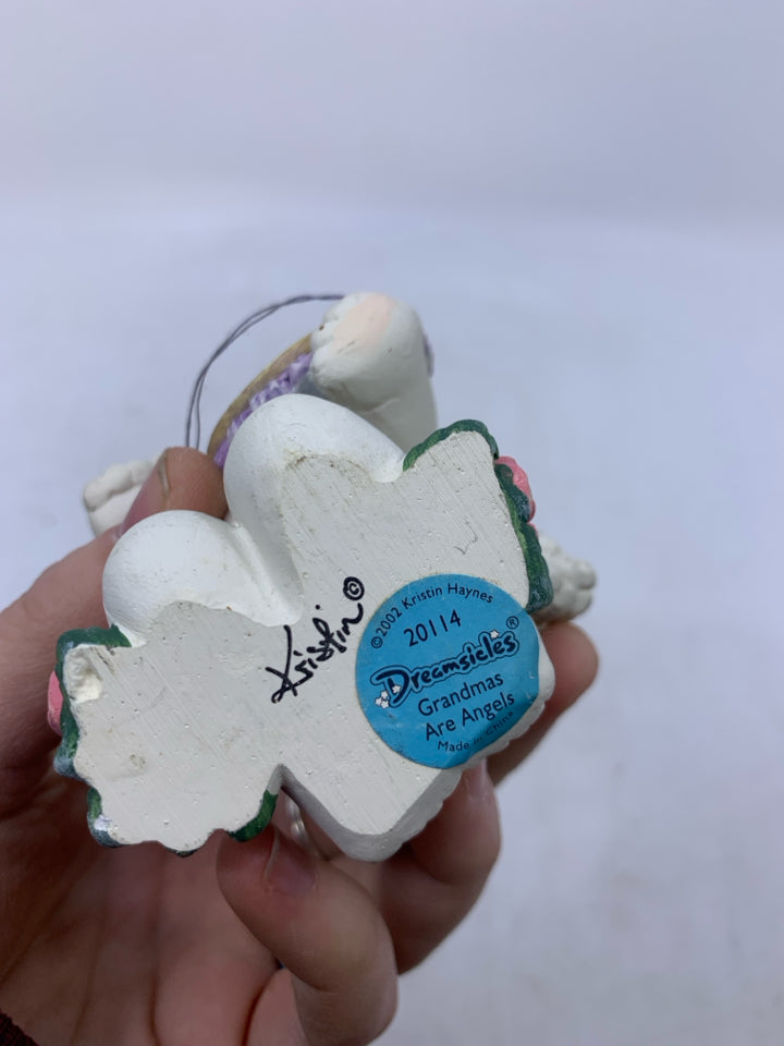 GRANDMAS ARE ANGELS KNEELING ANGEL.