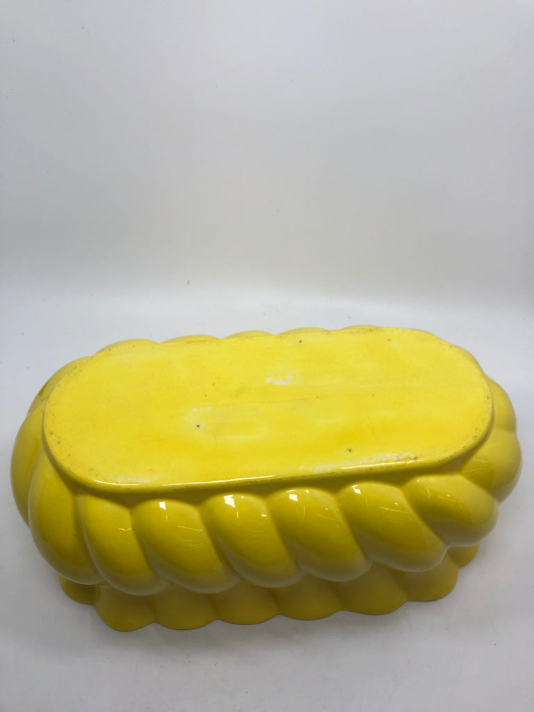 VTG YELLOW SWIRLING PATTERNED CENTERPIECE DISH/PLANTER.
