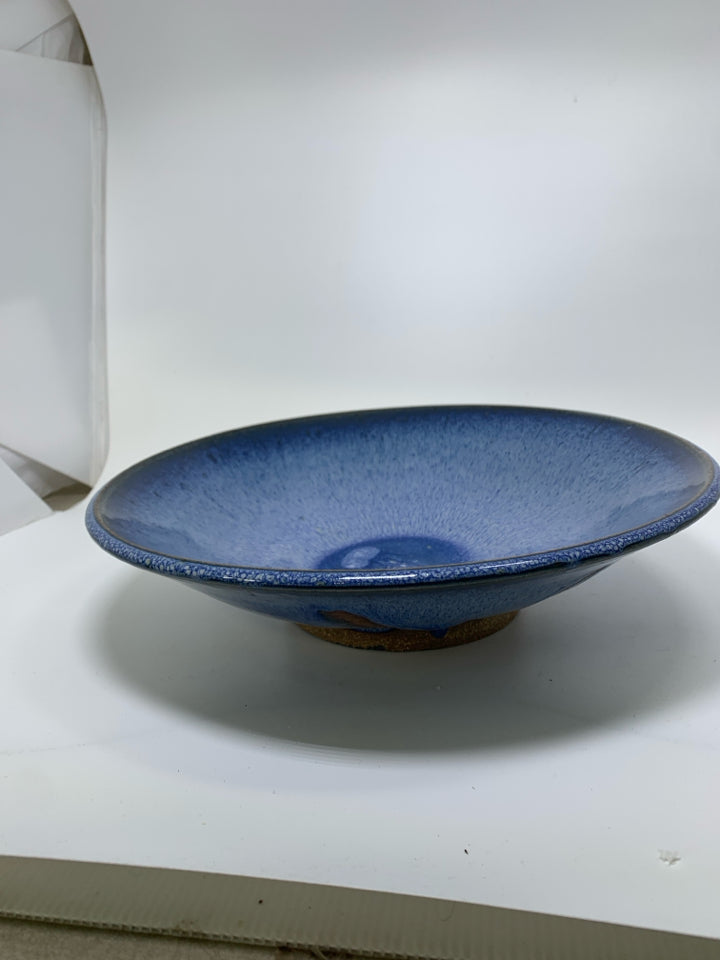 LARGE BLUE DRIP POTTERY SERVING BOWL.
