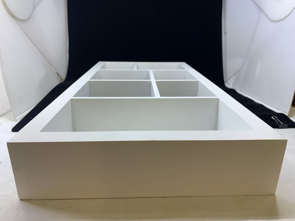 3 CUBE WHITE WALL SHELF.