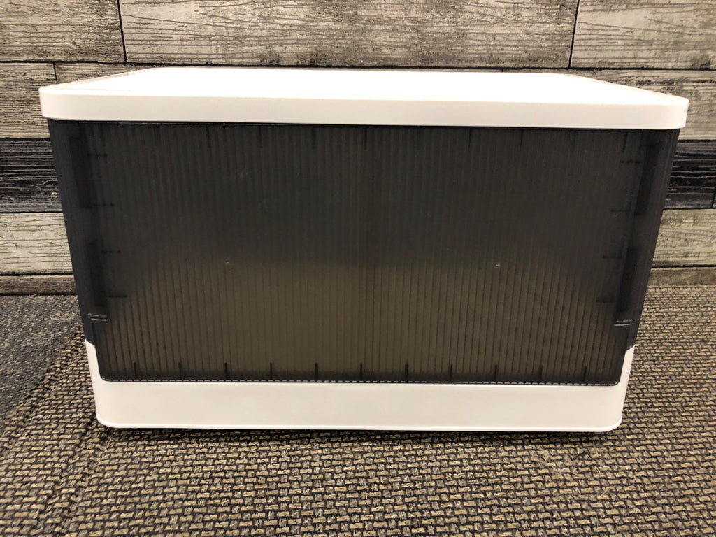 PLASTIC STORAGE BIN WITH LID AND DOORS FOLDABLE/COLLAPSIBLE ON WHEELS.
