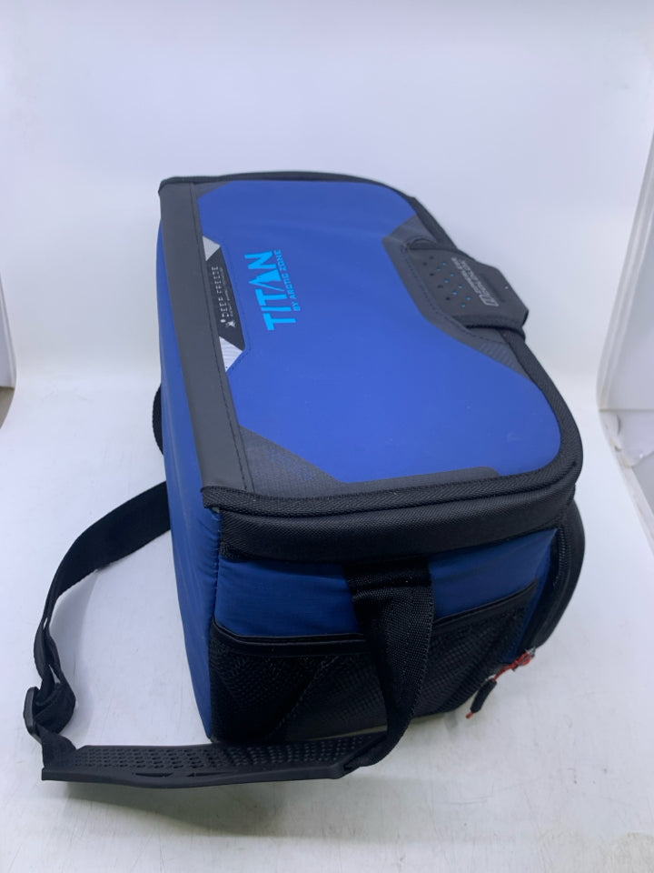 DARK BLUE TITAN DEEP FREEZE COOLER ZIPPER LESS.