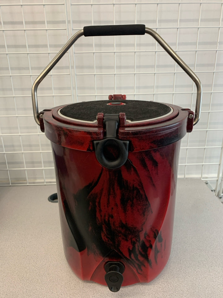 MAROON BRUMATE BACKTAP W/NIP ACCESSORIES.