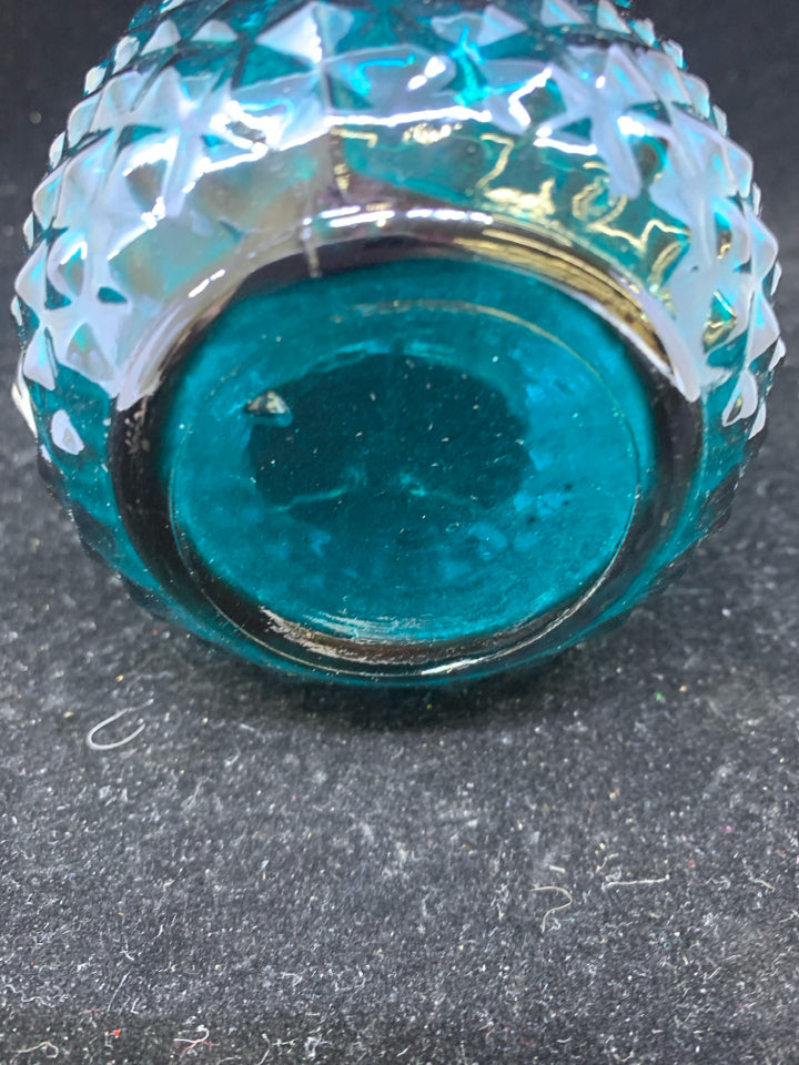 TEAL GLASS LANTERN TEA LIGHT HOLDER.