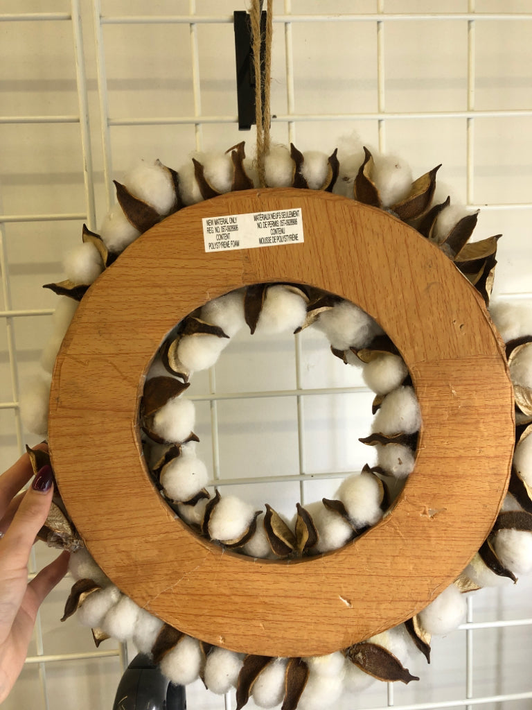 FAUX COTTON STEWS WREATH.