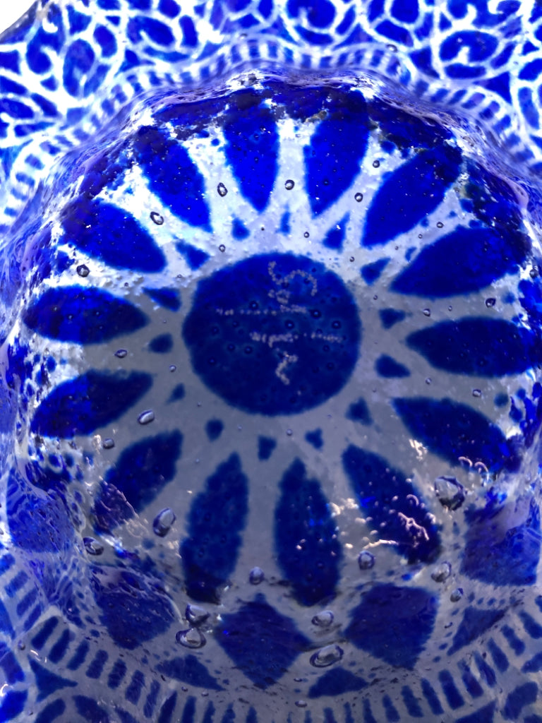 GLASS BOWL W/ COBALT BLUE/CLEAR RUFFLED EDGE.