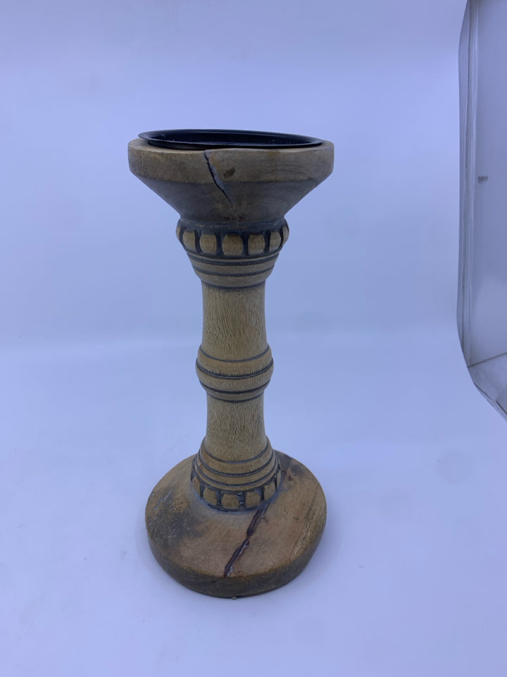 DARK WOOD GREY WASHED CARVED PILLAR CANDLE HOLDER.