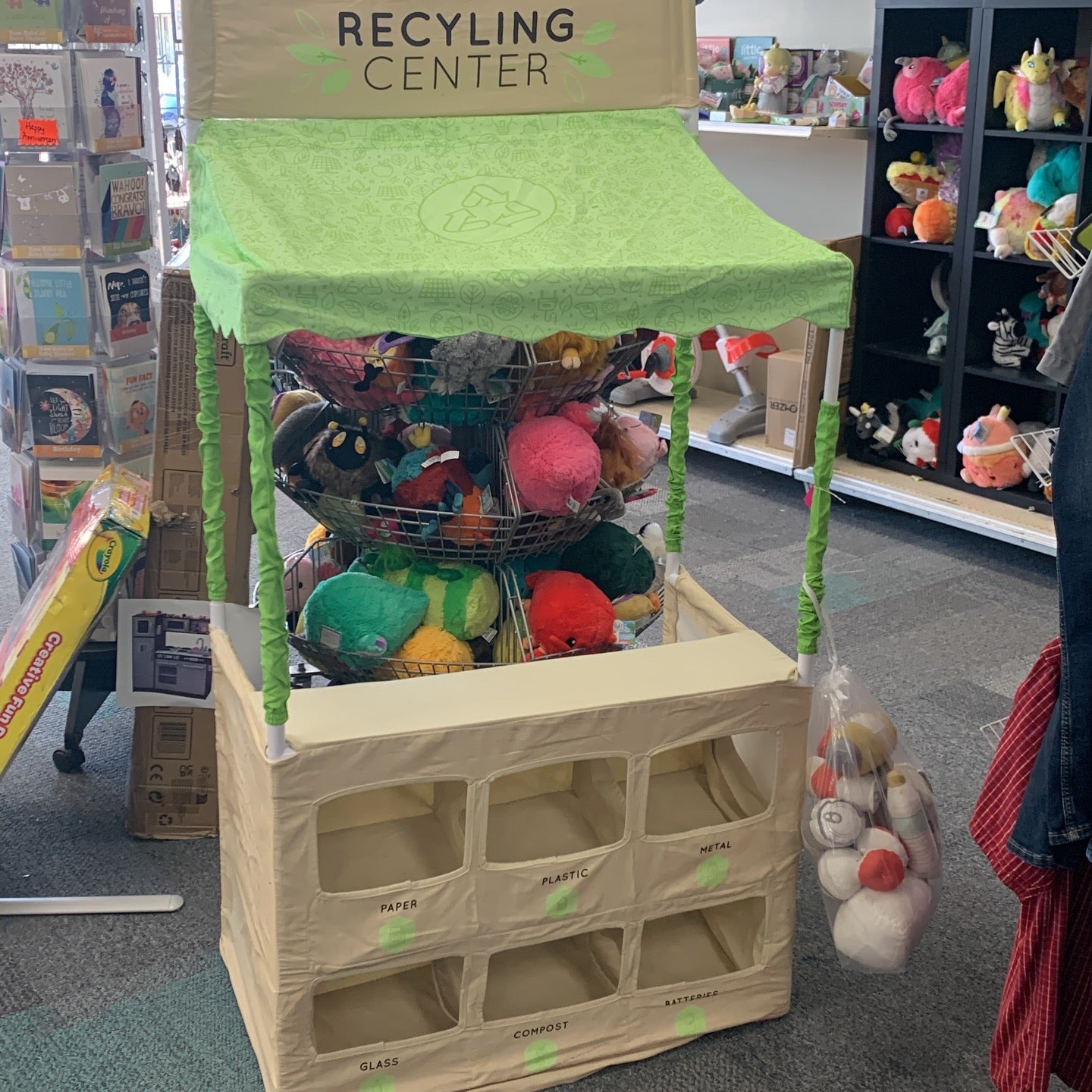Live Green Recycle Play Stand *Minor Stains