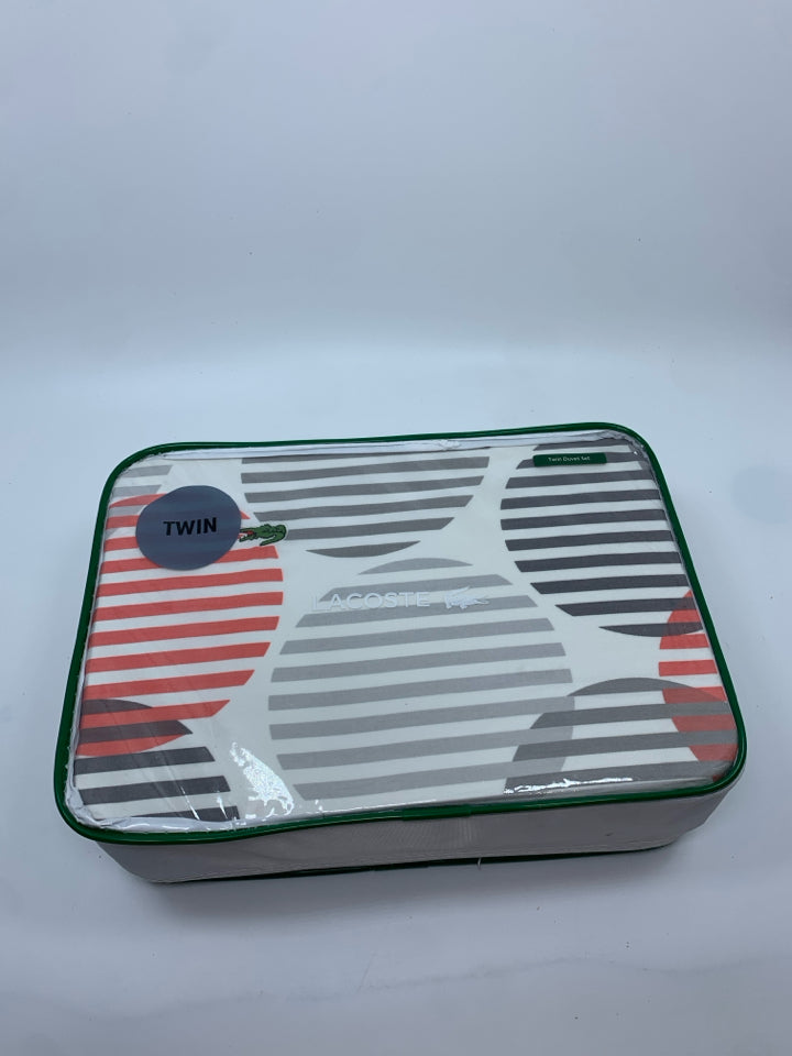NIP LACOSTE TWIN RED/GREY DUVET SET.