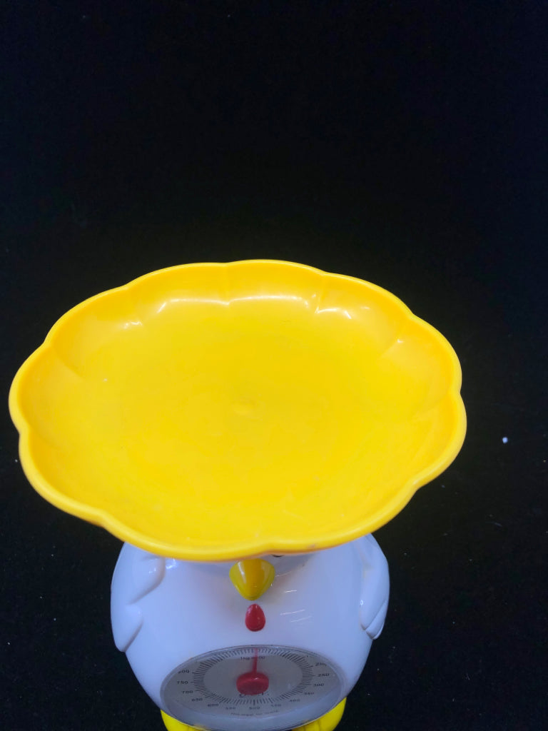 CHICKEN KITCHEN SCALE.