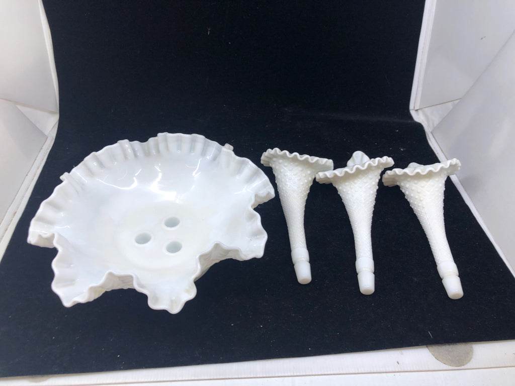 VTG MILK GLASS DIAMOND PATTERN 3PC HORN EPERGNE.