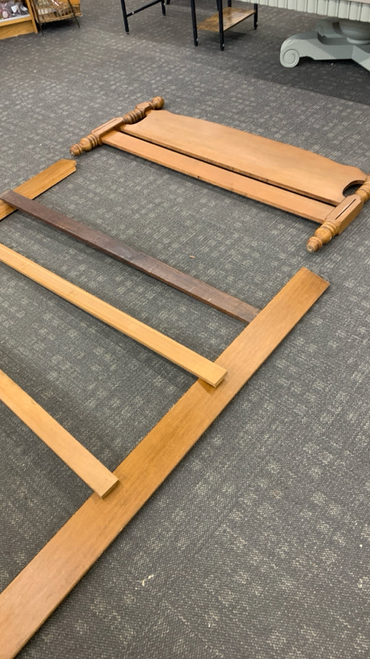 FULL SIZE WOOD BED FRAME.