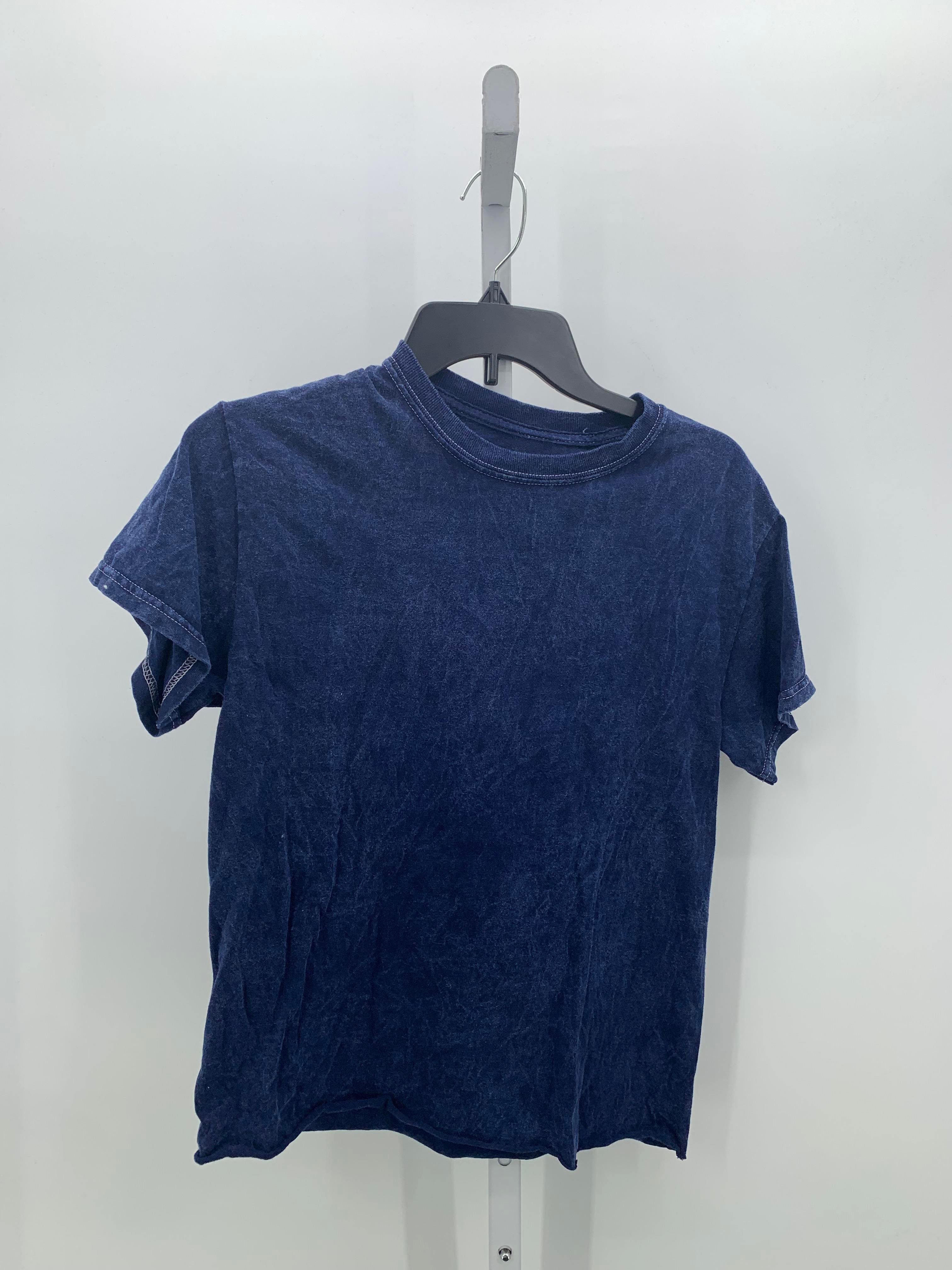 Size Small Juniors Short Sleeve Shirt