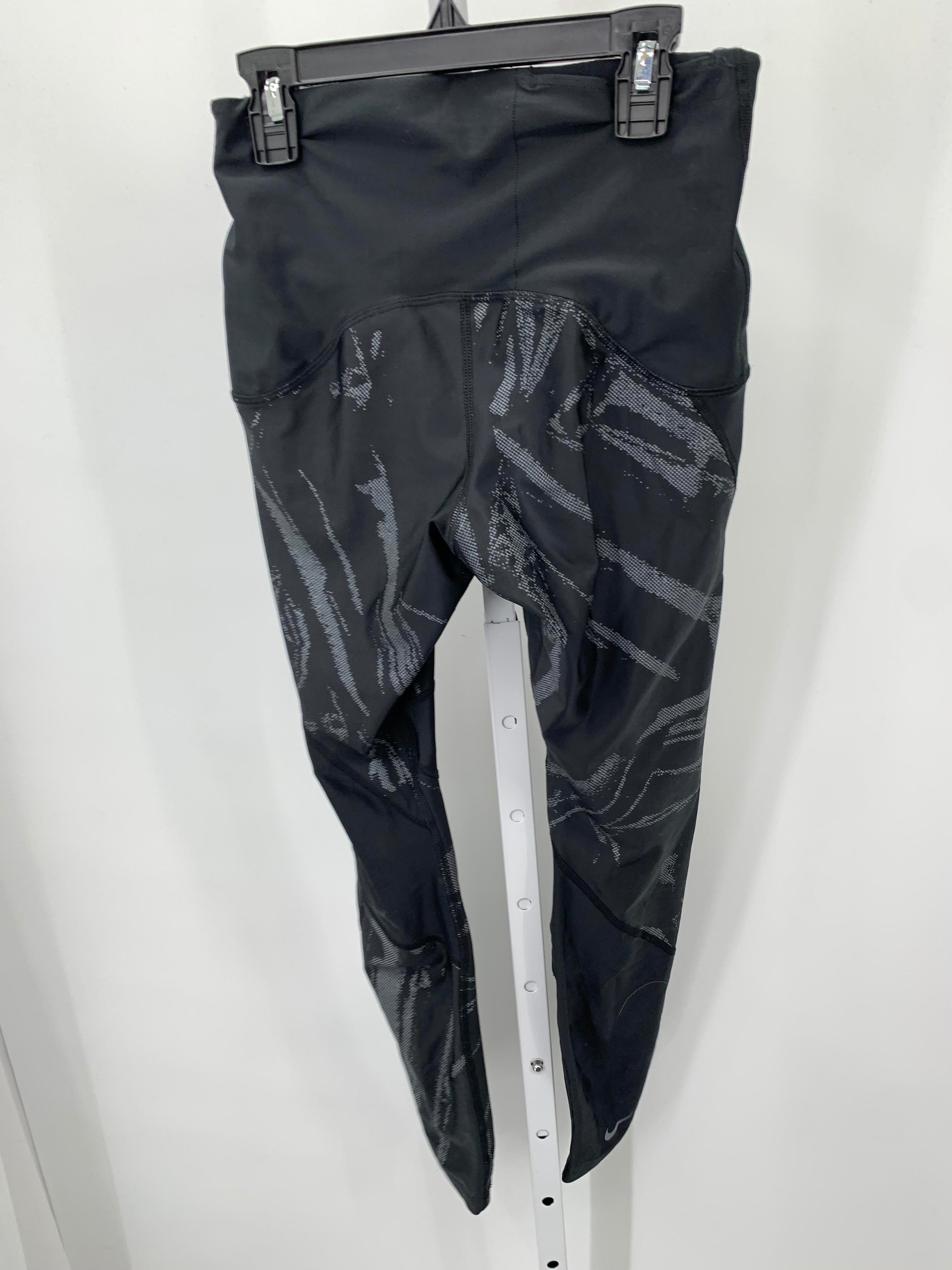 Nike Size Small Misses Leggings