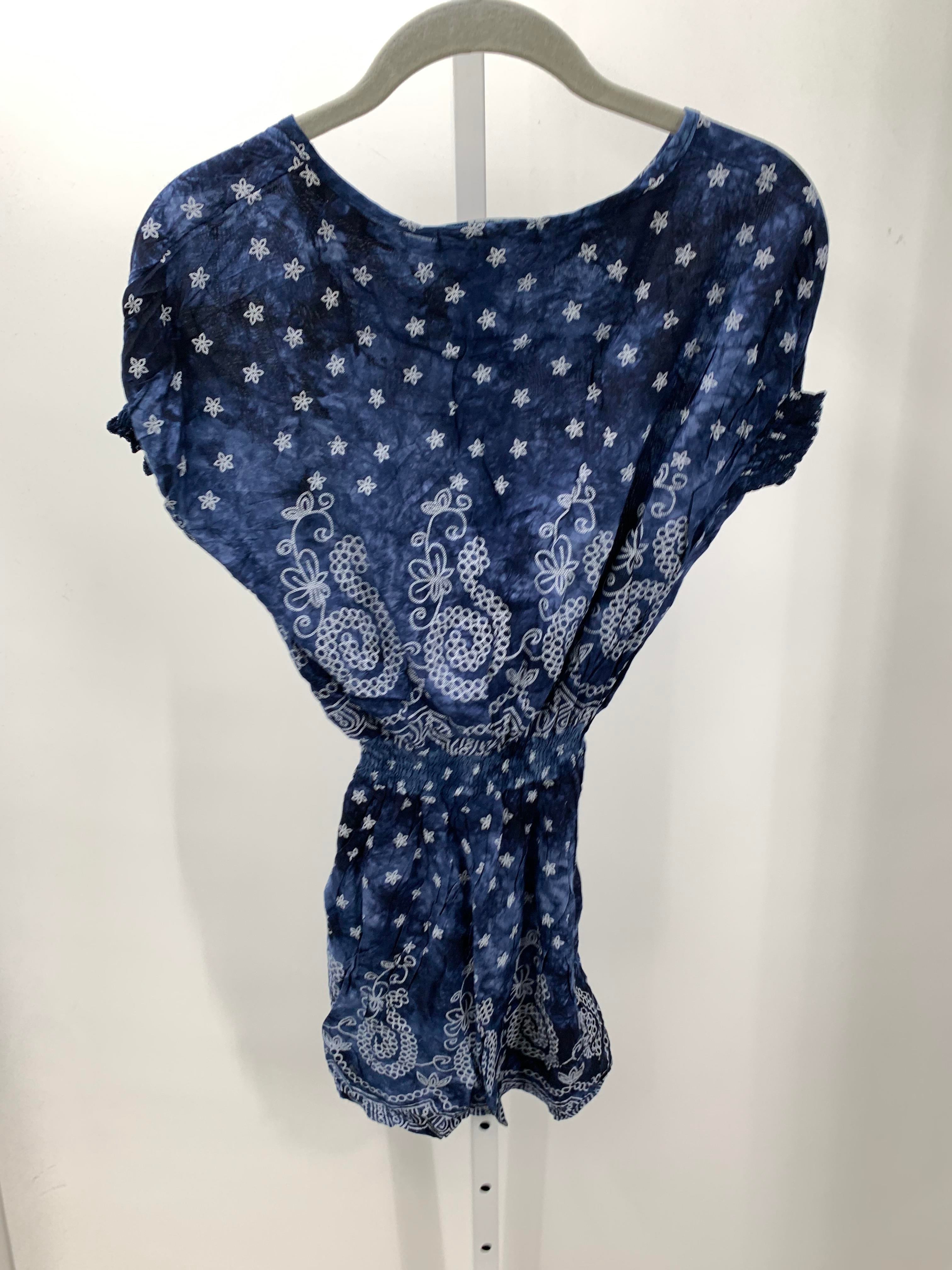 Size Small Juniors Short Sleeve Dress