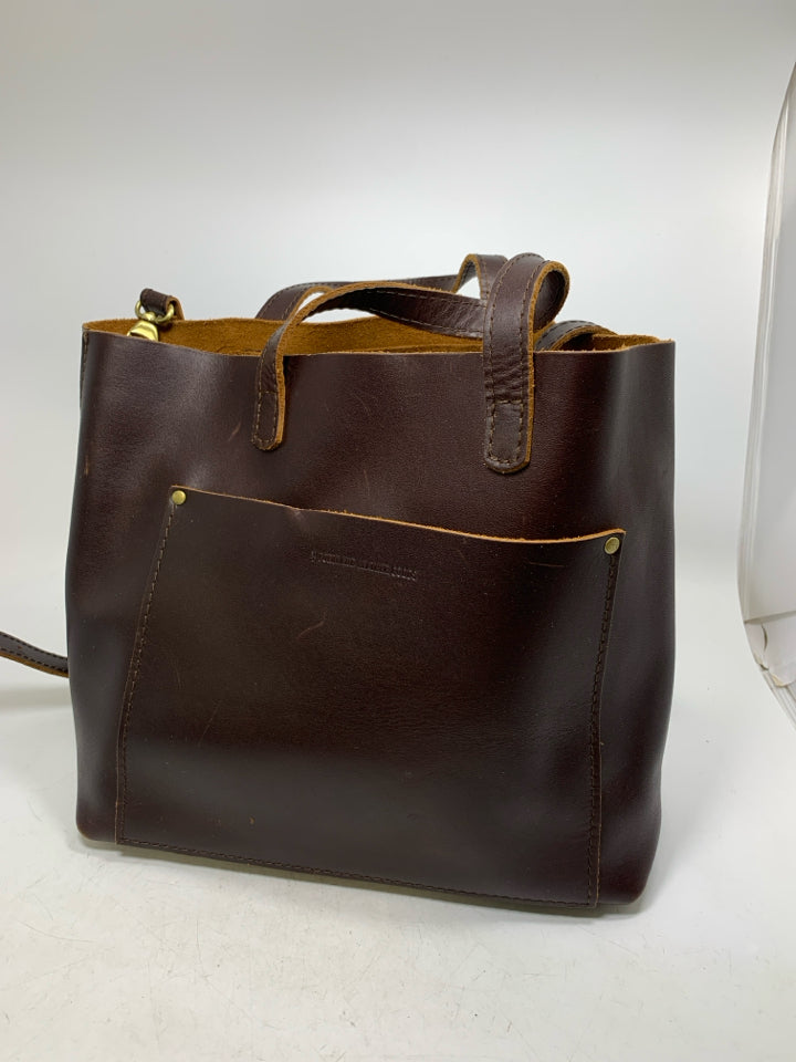 Portland Leather Co Front Pocket Shoulder Tote Bag *Minor Exterior Corner Wear