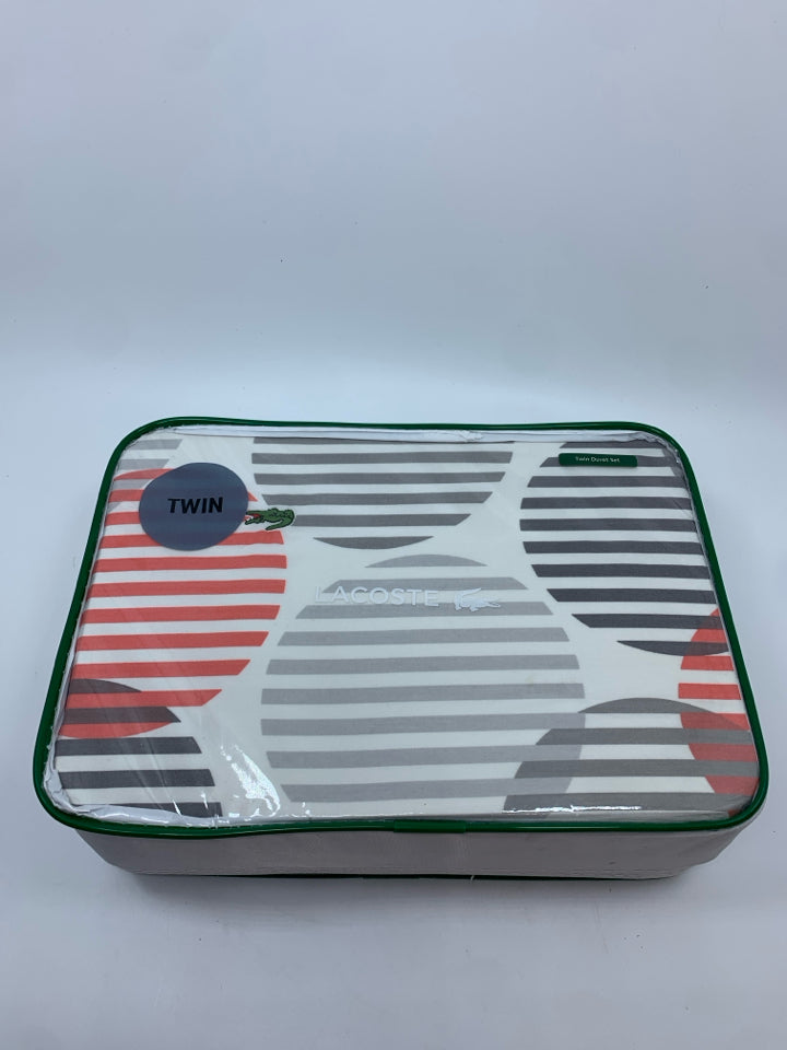 NIP LACOSTE TWIN RED/GREY DUVET SET.