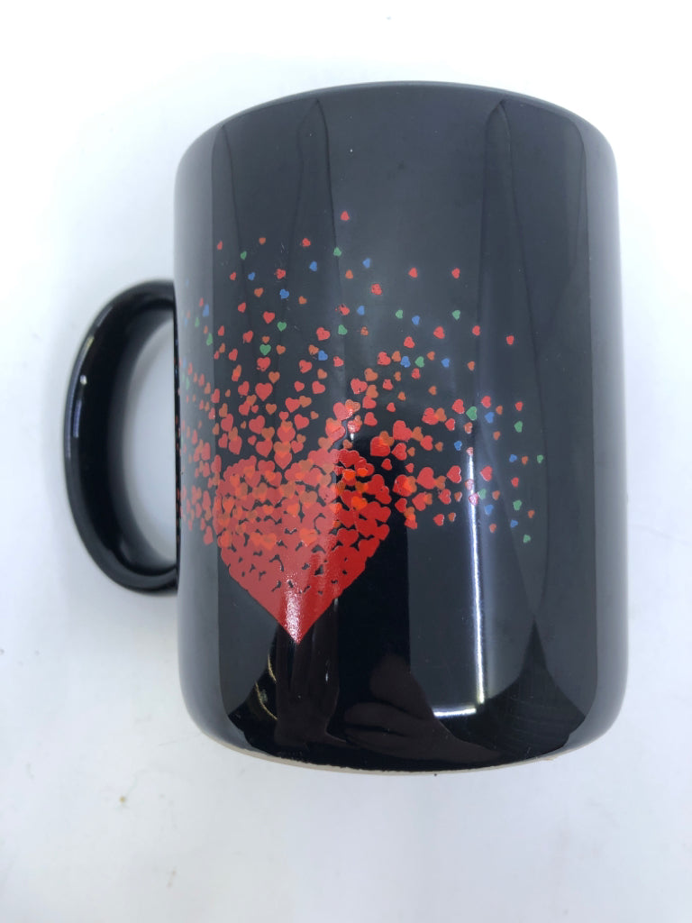 BLACK W RED HEART MUG.