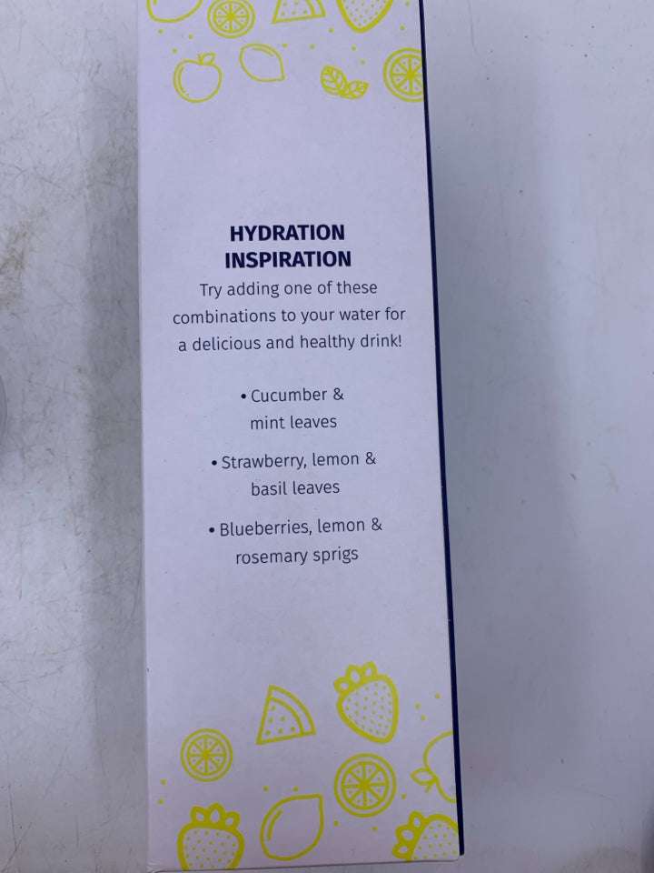 NIB INFUSER WATER PLASTIC BOTTLE JENNY CRAIG.