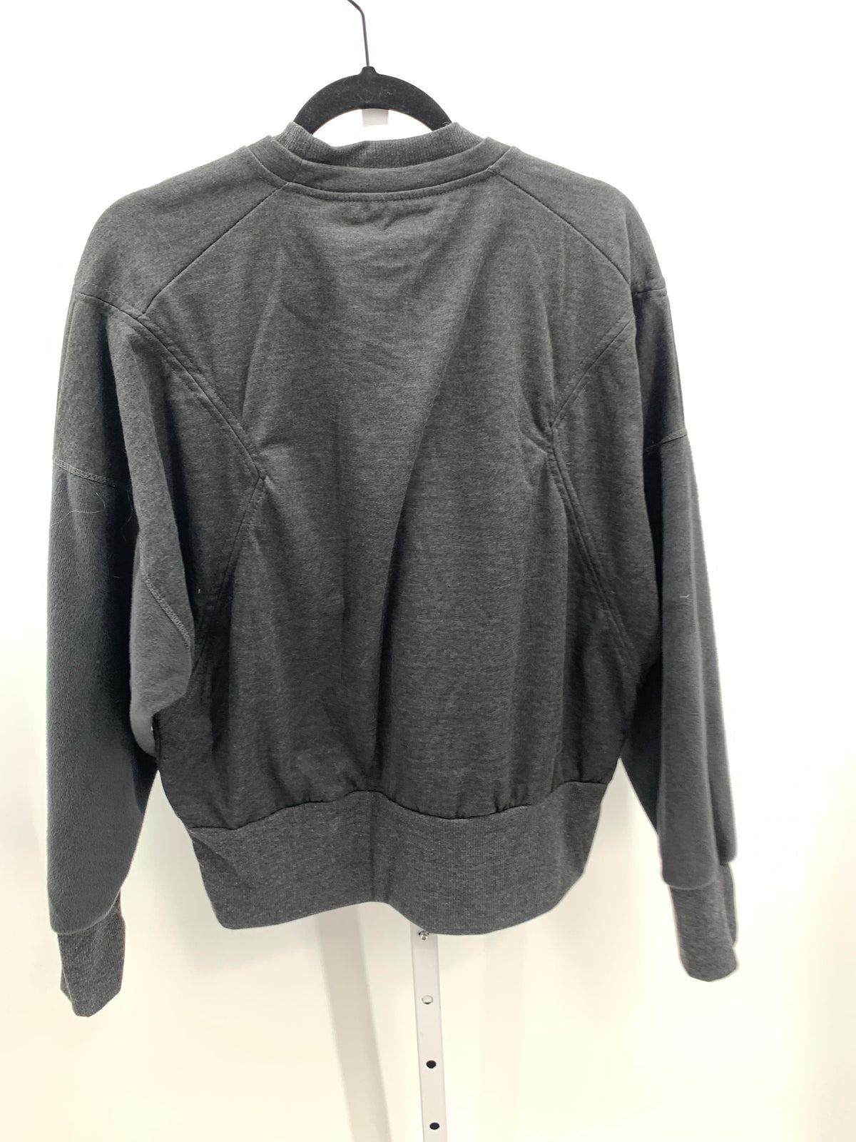 Tahari Size Large Misses Long Sleeve Shirt