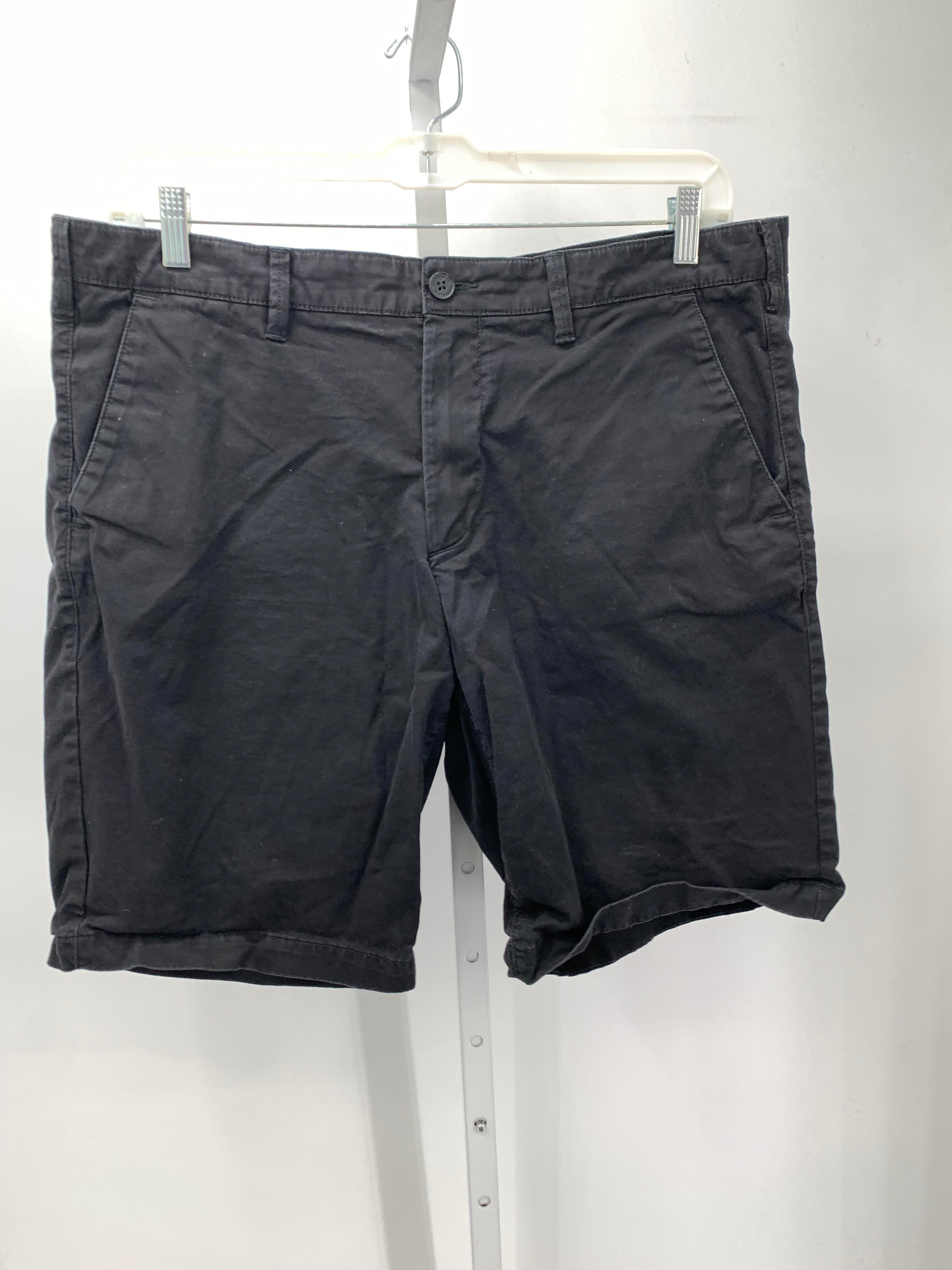 KHAKI SHORTS