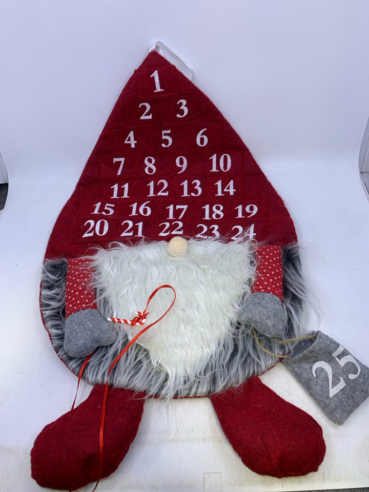HANGING FABRIC GNOME HOLIDAY COUNTDOWN.