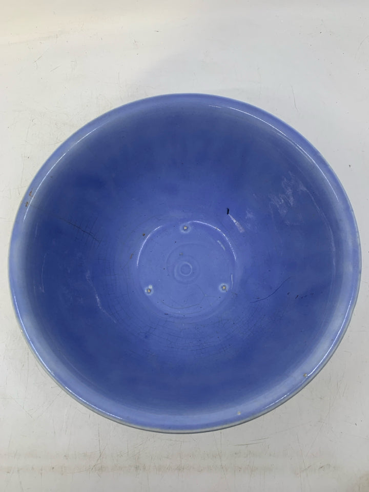 VTG STONEWARE SCROLL & LEAF DESIGN BOWL.