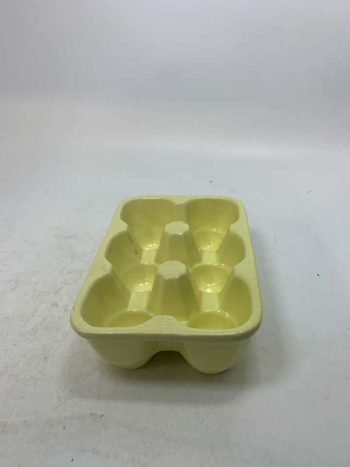 CERAMIC EGG CARTON 6 SLOTS.