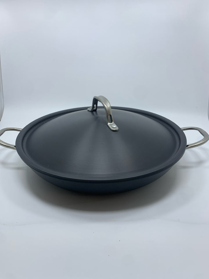 CALPHALON NON-STICK EVERYDAY PAN W/LID.