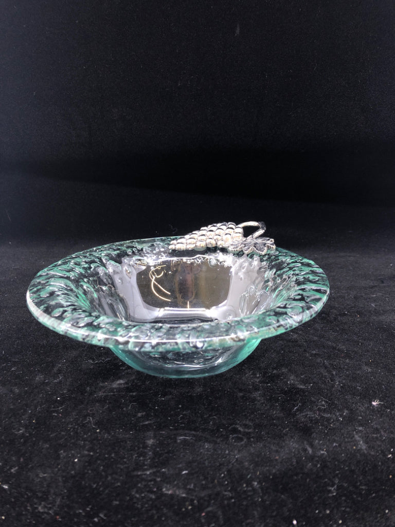BLOWN GLASS BOWL W/SILVER GRAPES DETAIL.
