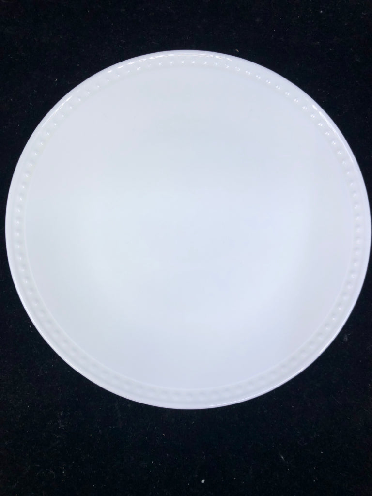 4 WHITE MIKASA LUNCH PLATES.