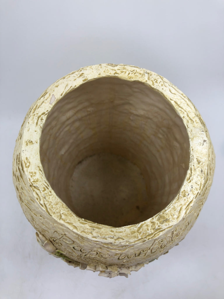 RESIN VASE W/PAPER WHITE DAFFODIL ACCENTS.