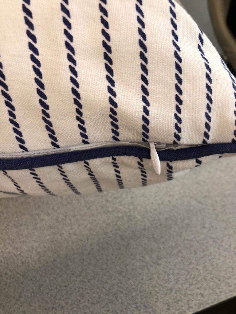 LONG WHITE/BLUE "BEACH" PILLOW.