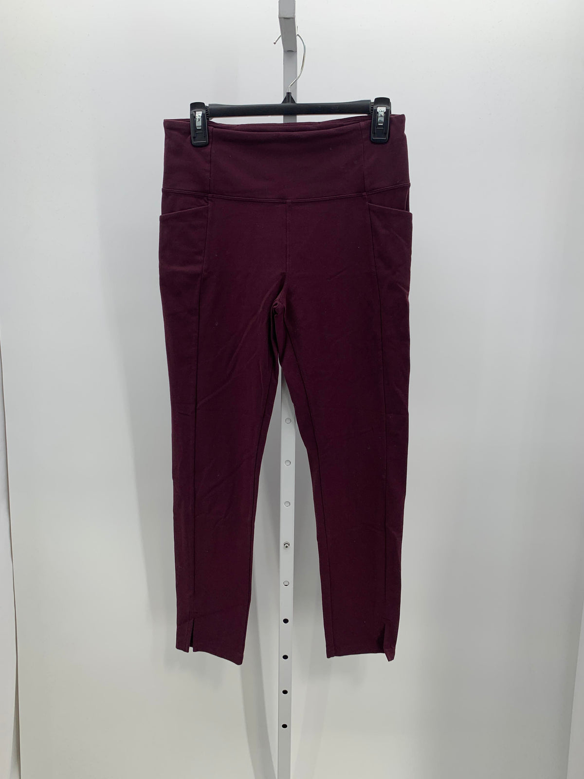 Athleta Size Medium Misses Leggings