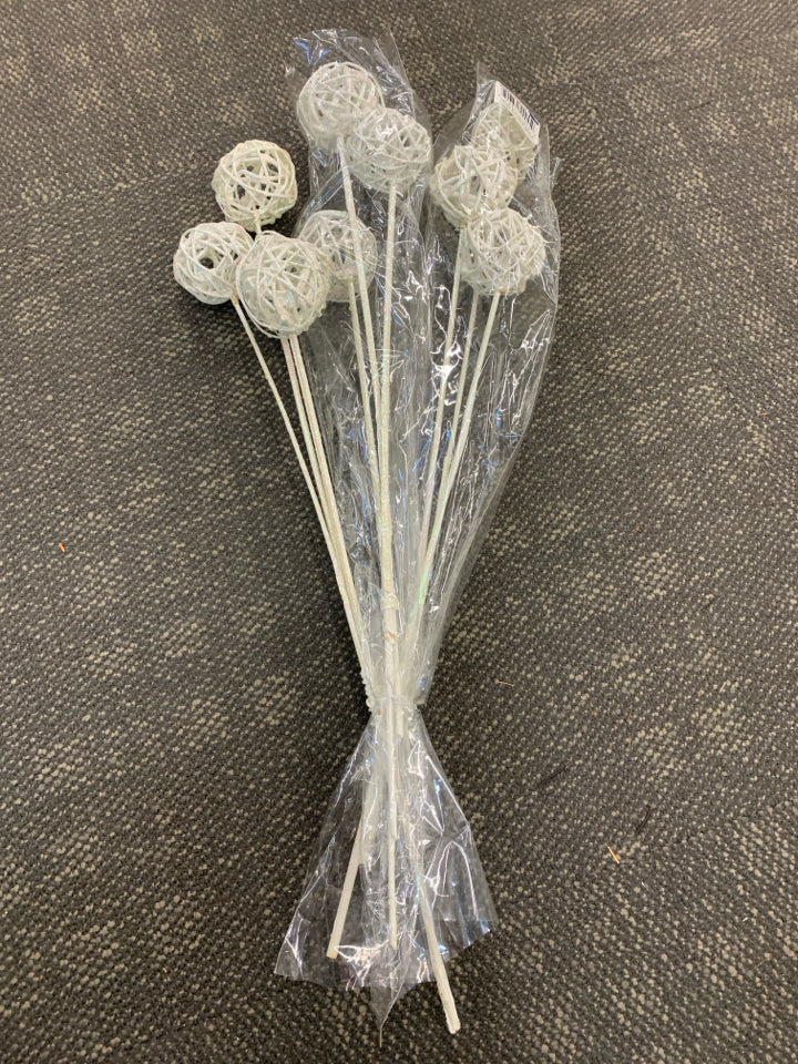 WHITE GLITTER BALL VASE FILLER.
