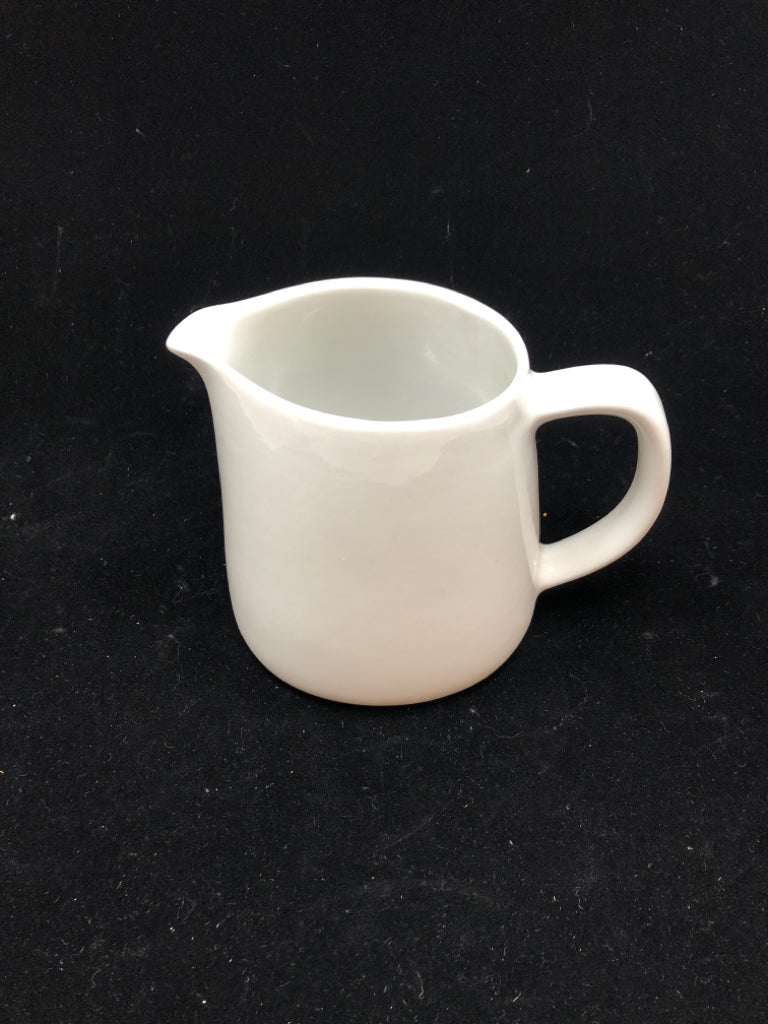 WHITE CREAMER PITCHER.