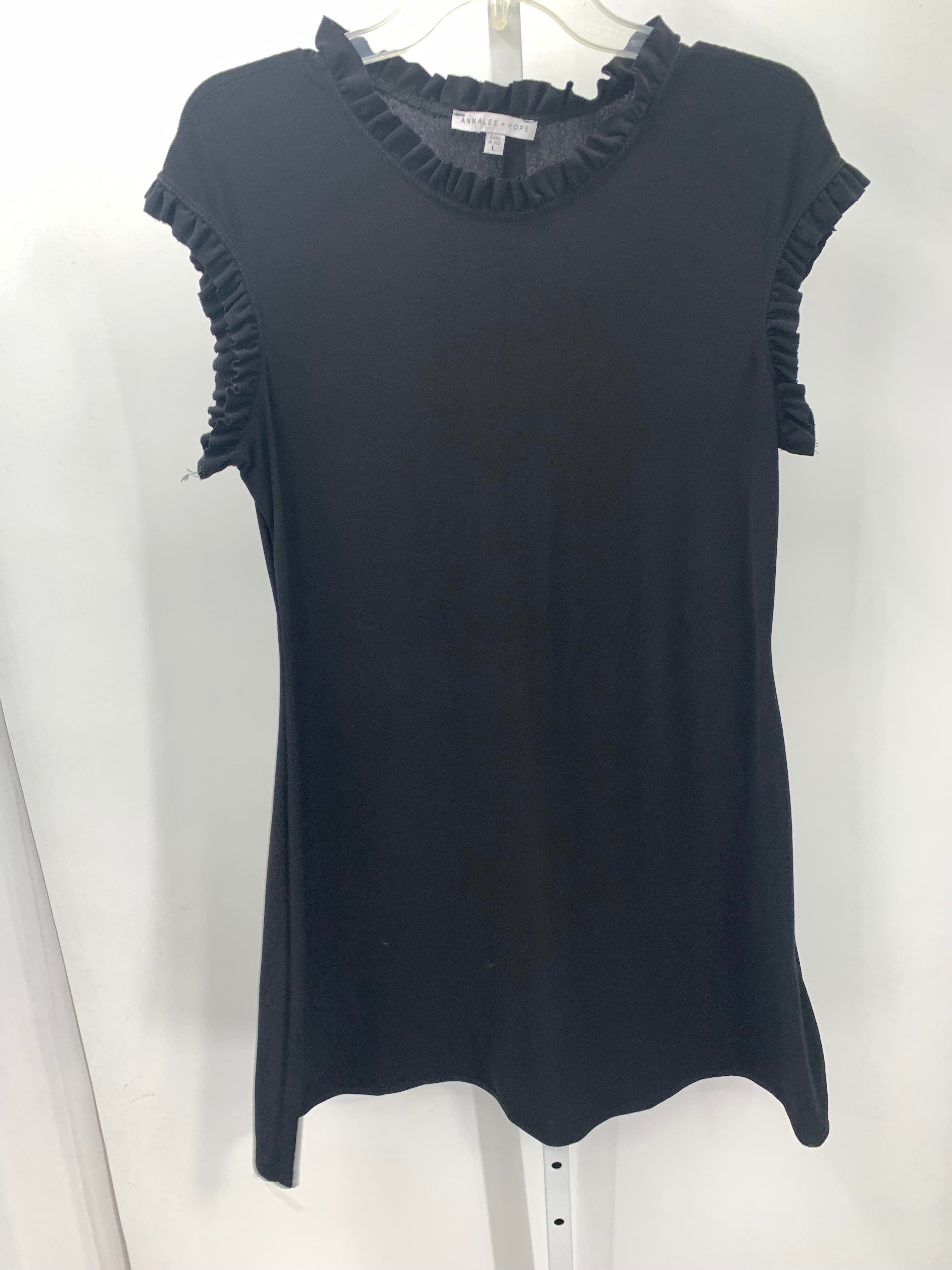 Size Large Misses Short Sleeve Dress