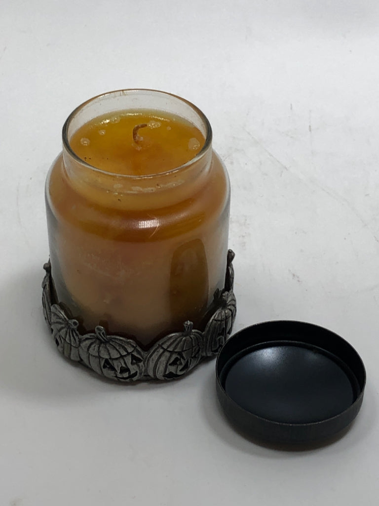 GRANDMAS KITCHEN CANDLE IN METAL PUMPKIN HOLDER.
