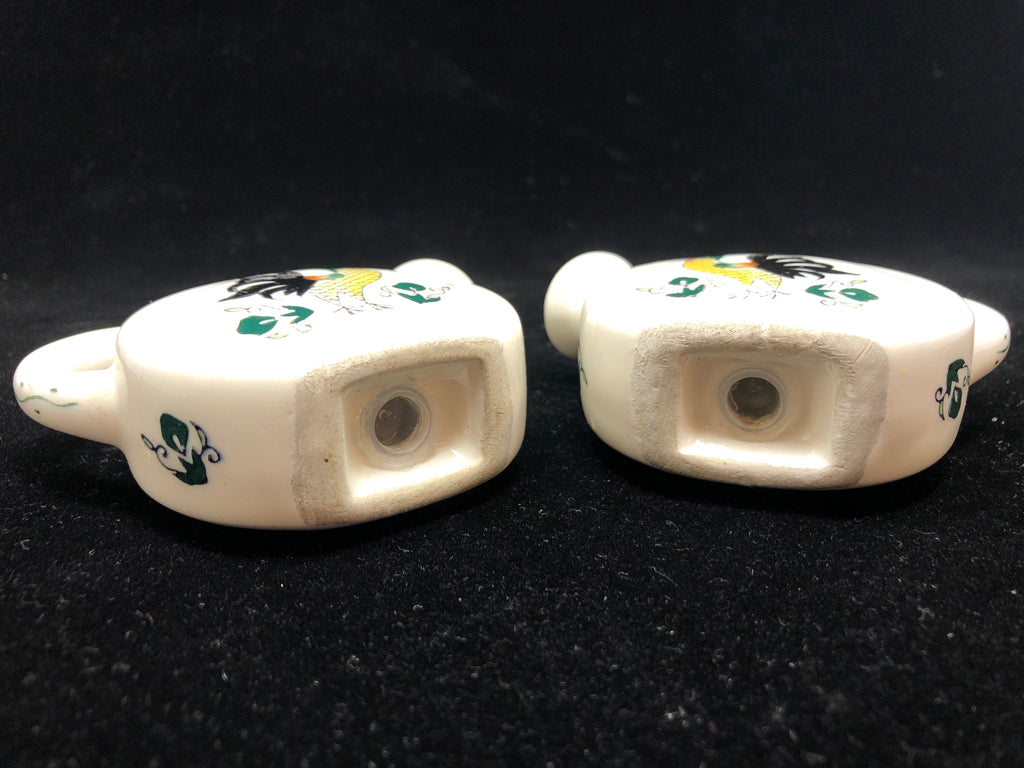 VTG CERAMIC ROOSTER SALT & PEPPER SHAKERS.