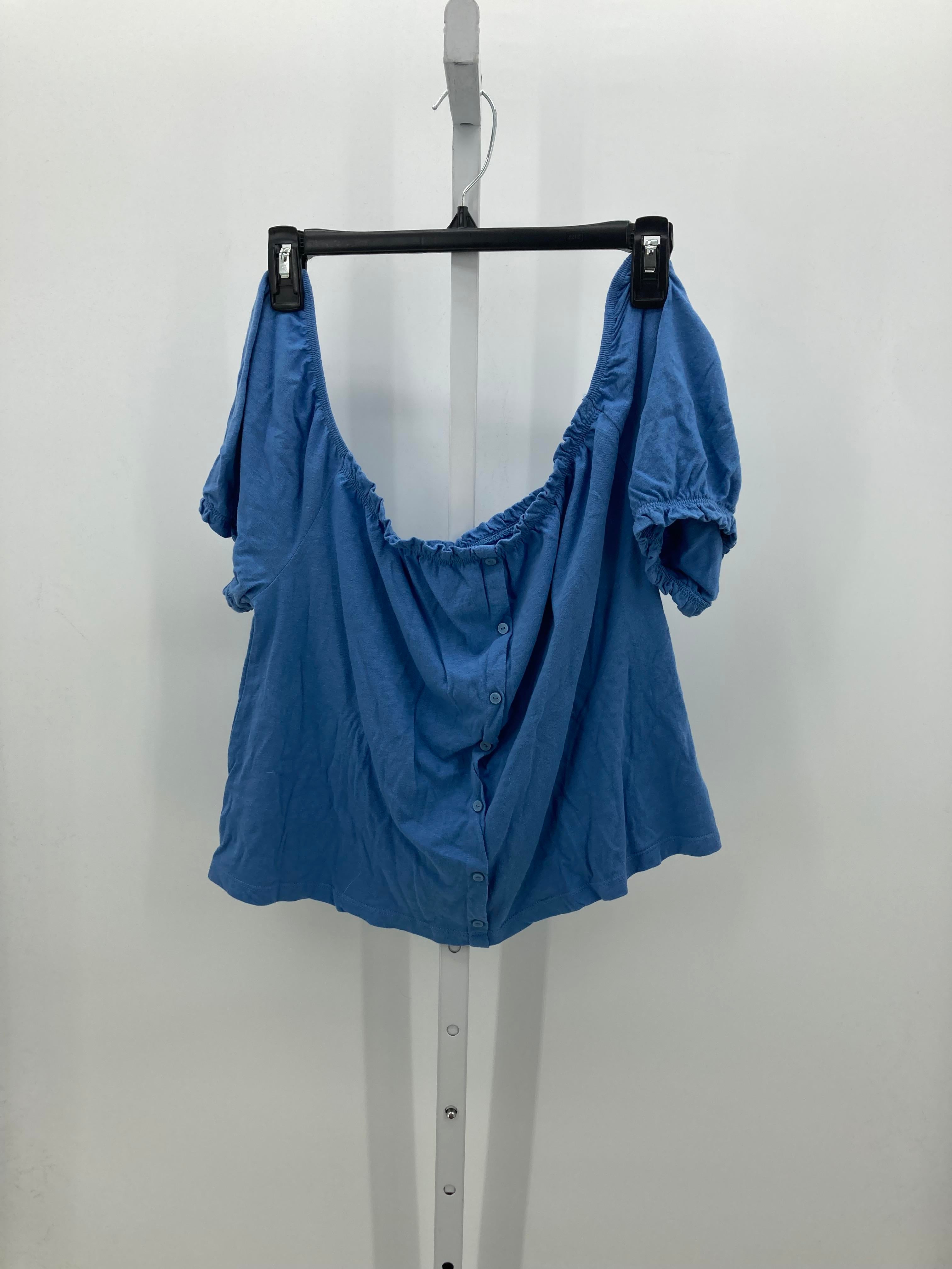 American Eagle Size Medium Juniors Short Sleeve Shirt